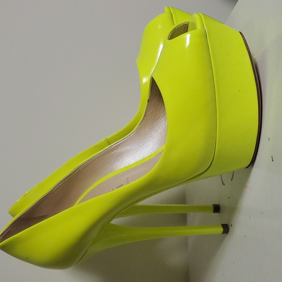 Casadei Fluo Giallo - Picture 2 of 5